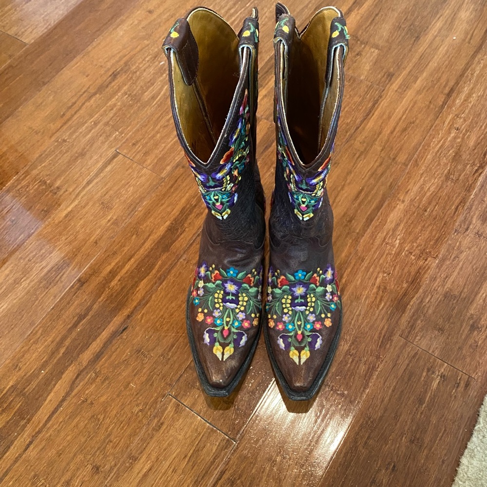 Cowboy boots
